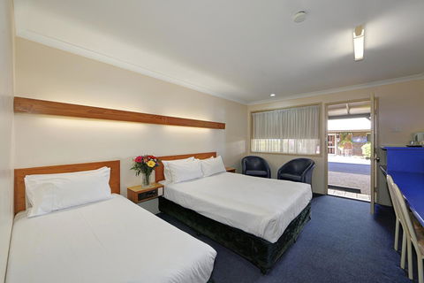 Smart Motels Bert Hinkler - Accommodation NT 18