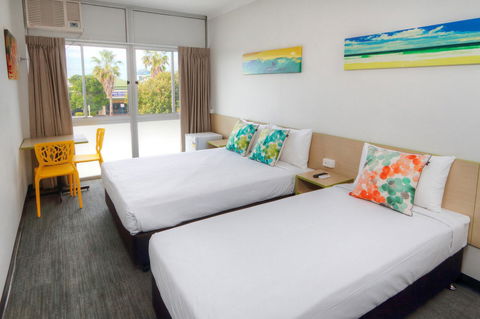 Palm Beach Hotel - Accommodation NT 0