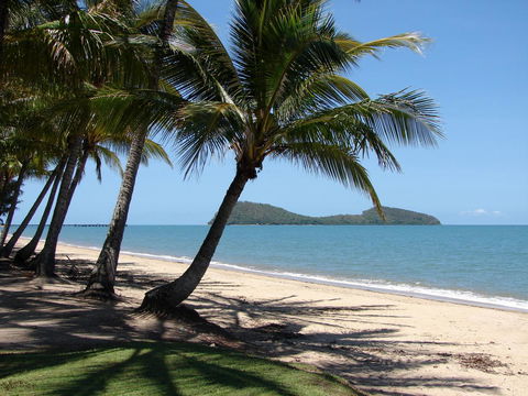 Palm Cove Beach Apartment - NT Tourism 25