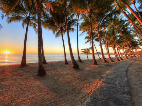 Palm Cove Beach Apartment - NT Tourism 21