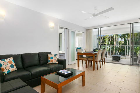 Palm Cove Beach Apartment - NT Tourism 19