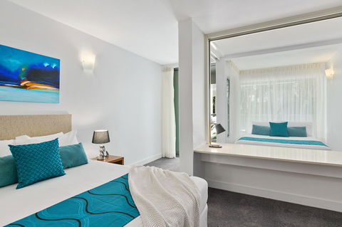 Palm Cove Beach Apartment - NT Tourism 16