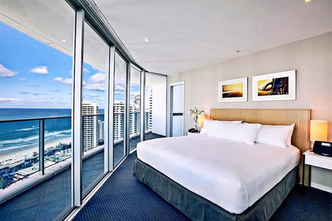 H Star Residences-- Paradise Stayz - Accommodation NT 11