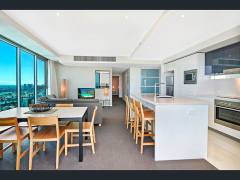 H Star Residences-- Paradise Stayz - Accommodation NT 3
