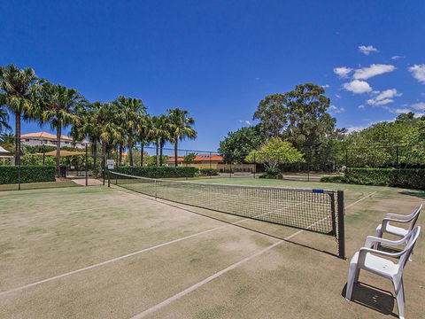 Waterfront Resort Villa With Buggy - Accommodation NT 18