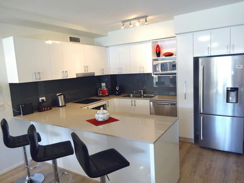 Waterfront Resort Villa With Buggy - Accommodation NT 5