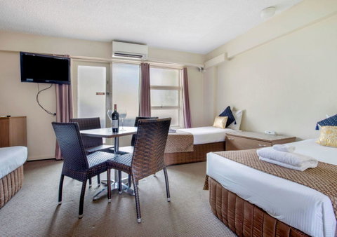 The Metropolitan Spring Hill - Accommodation NT 9