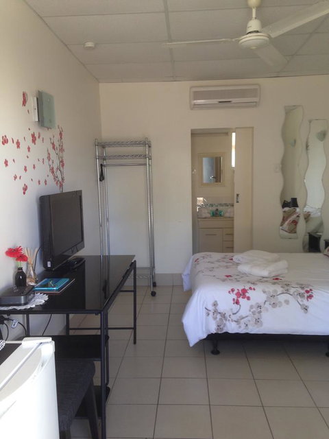 Black Marlin Motel - Accommodation NT 8