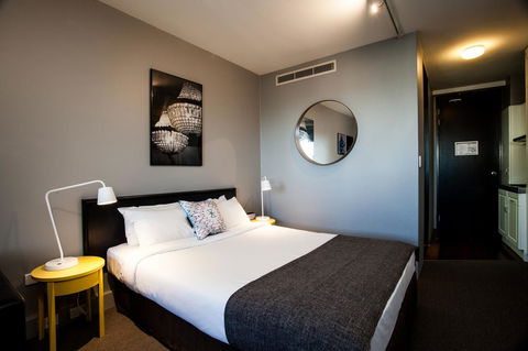 Ridge Apartment Hotel - Accommodation NT 38