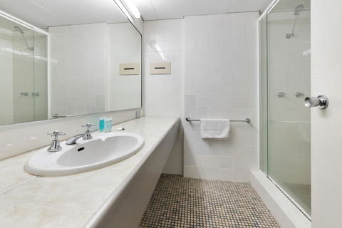 Ridge Apartment Hotel - Accommodation NT 8