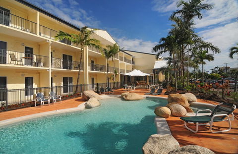 Cairns Queenslander Hotel & Apartments - Accommodation NT 2