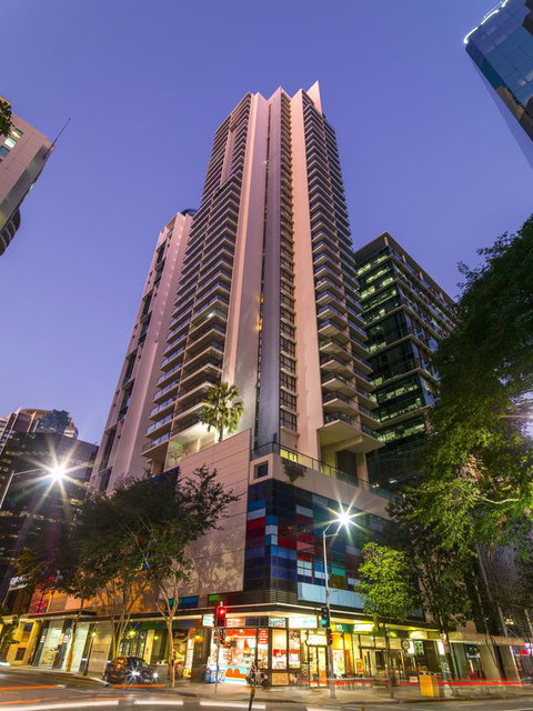Oaks Brisbane River City Suites - Accommodation NT 0