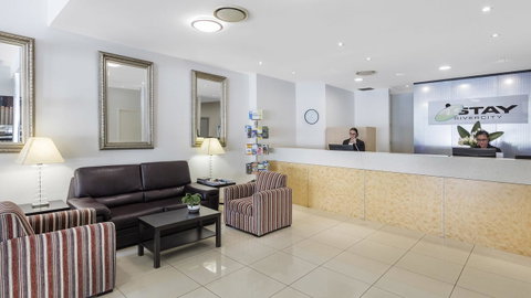 Oaks Brisbane River City Suites - Accommodation NT 4
