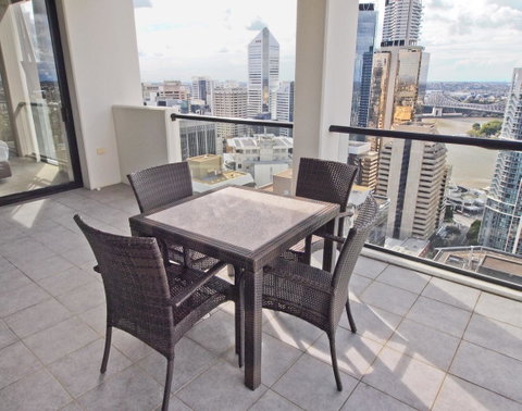 Oaks Brisbane River City Suites - Accommodation NT 7
