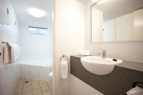 Windmill Motel & Events Centre - Accommodation NT 23