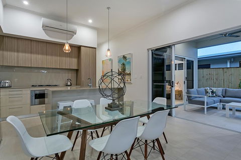 Oceans Edge Holiday Home - NT Tourism 6