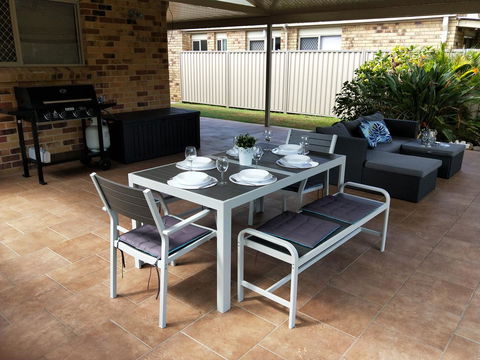 Waterfront Theme Park Getaway - Accommodation NT 15