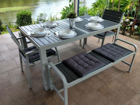 Waterfront Theme Park Getaway - Accommodation NT 16