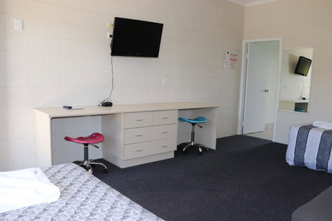 YAL Cairns - A Motel That Makes A Difference - Accommodation NT 21