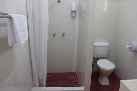 YAL Cairns - A Motel That Makes A Difference - Accommodation NT 27