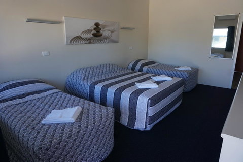 YAL Cairns - A Motel That Makes A Difference - Accommodation NT 17