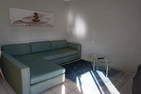 YAL Cairns - A Motel That Makes A Difference - Accommodation NT 22