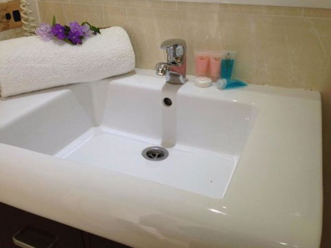 Novena Palms Motel - NT Tourism 1
