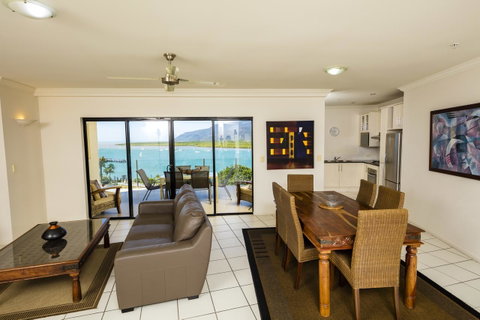 Jack And Newell Holiday Apartments - Accommodation NT 35