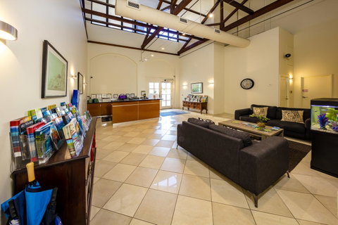 Jack And Newell Holiday Apartments - Accommodation NT 18