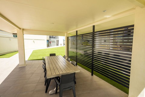 Jack And Newell Holiday Apartments - Accommodation NT 6