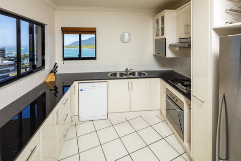 Jack And Newell Holiday Apartments - Accommodation NT 34