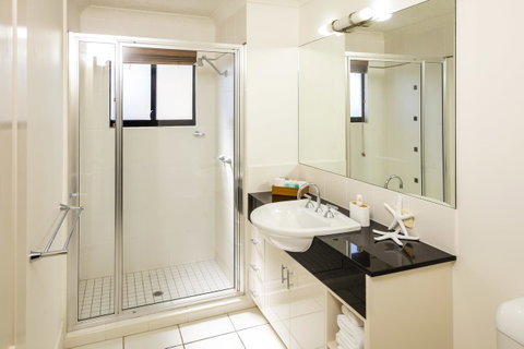 Jack And Newell Holiday Apartments - Accommodation NT 24
