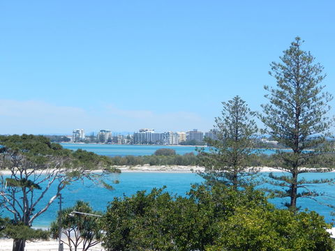 Tranquil Shores - Accommodation NT 15