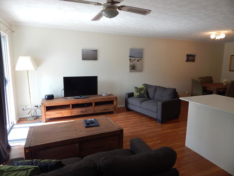 Tranquil Shores - Accommodation NT 28