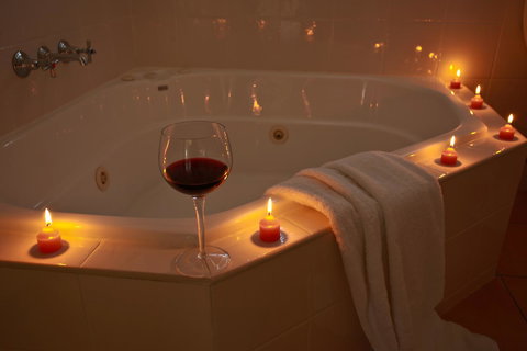 Apple Blossom Cottages - Accommodation NT 13