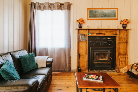 Apple Blossom Cottages - Accommodation NT 4