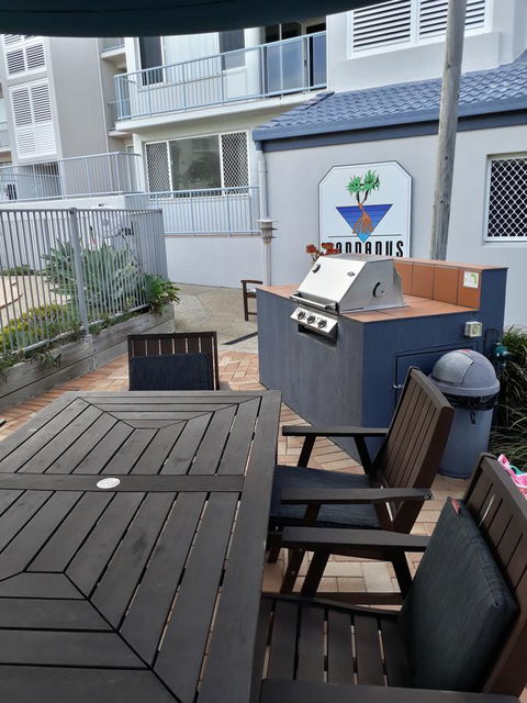 Pandanus Coolum Beach - Accommodation NT 1
