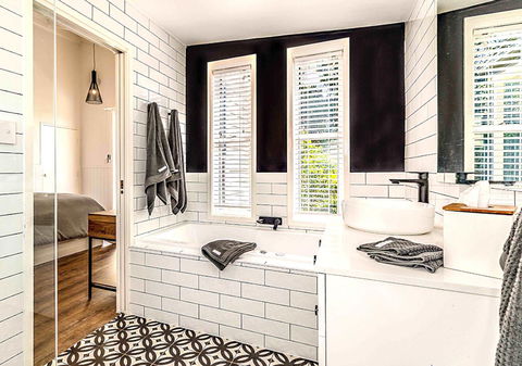Hampton Estate Wines - Accommodation NT 8