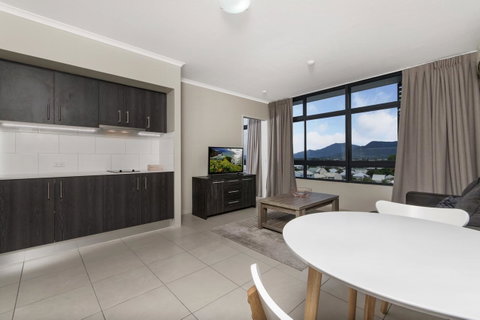 Sunshine Tower Hotel - Accommodation NT 20