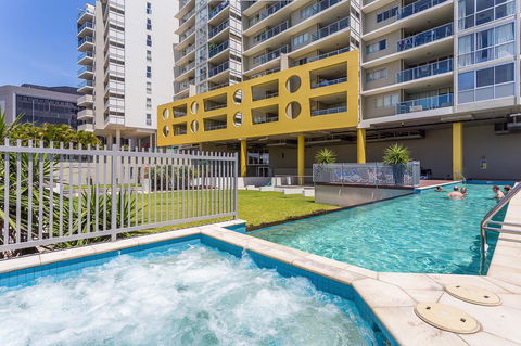 Oxygen Apartments - Accommodation NT 8