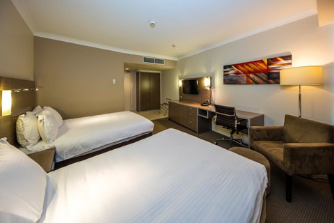 DoubleTree By Hilton Cairns - Accommodation NT 12