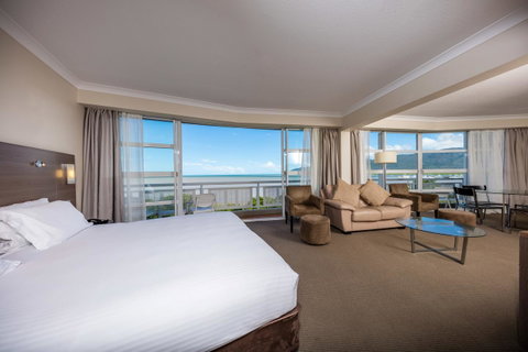 DoubleTree By Hilton Cairns - Accommodation NT 31