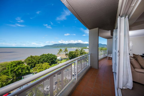 DoubleTree By Hilton Cairns - Accommodation NT 29