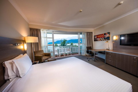 DoubleTree By Hilton Cairns - Accommodation NT 26