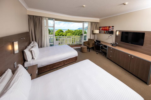 DoubleTree By Hilton Cairns - Accommodation NT 23
