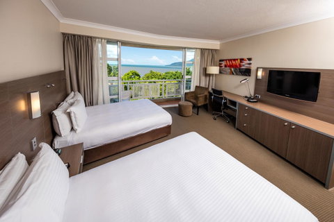 DoubleTree By Hilton Cairns - Accommodation NT 28