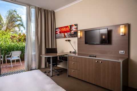 DoubleTree By Hilton Cairns - Accommodation NT 33
