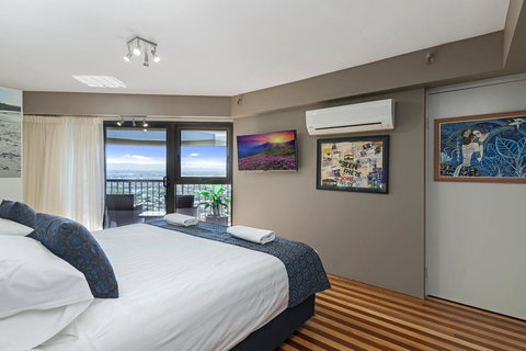 Burleigh Esplanade Apartments - Accommodation NT 32