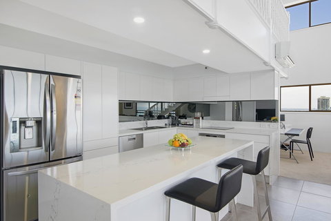 Burleigh Esplanade Apartments - Accommodation NT 33