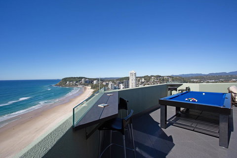 Burleigh Esplanade Apartments - Accommodation NT 3